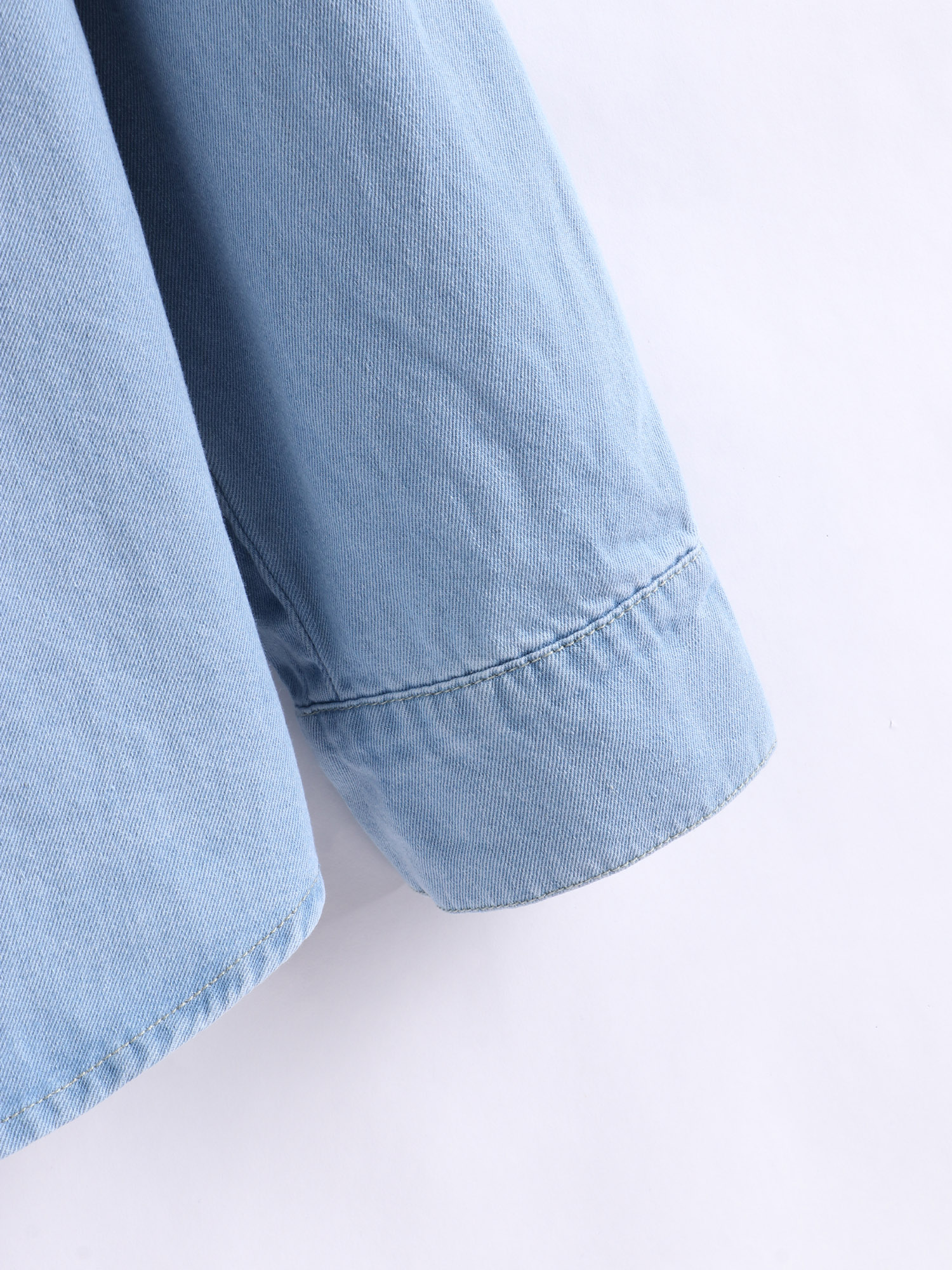 Western-Style Denim Shirt