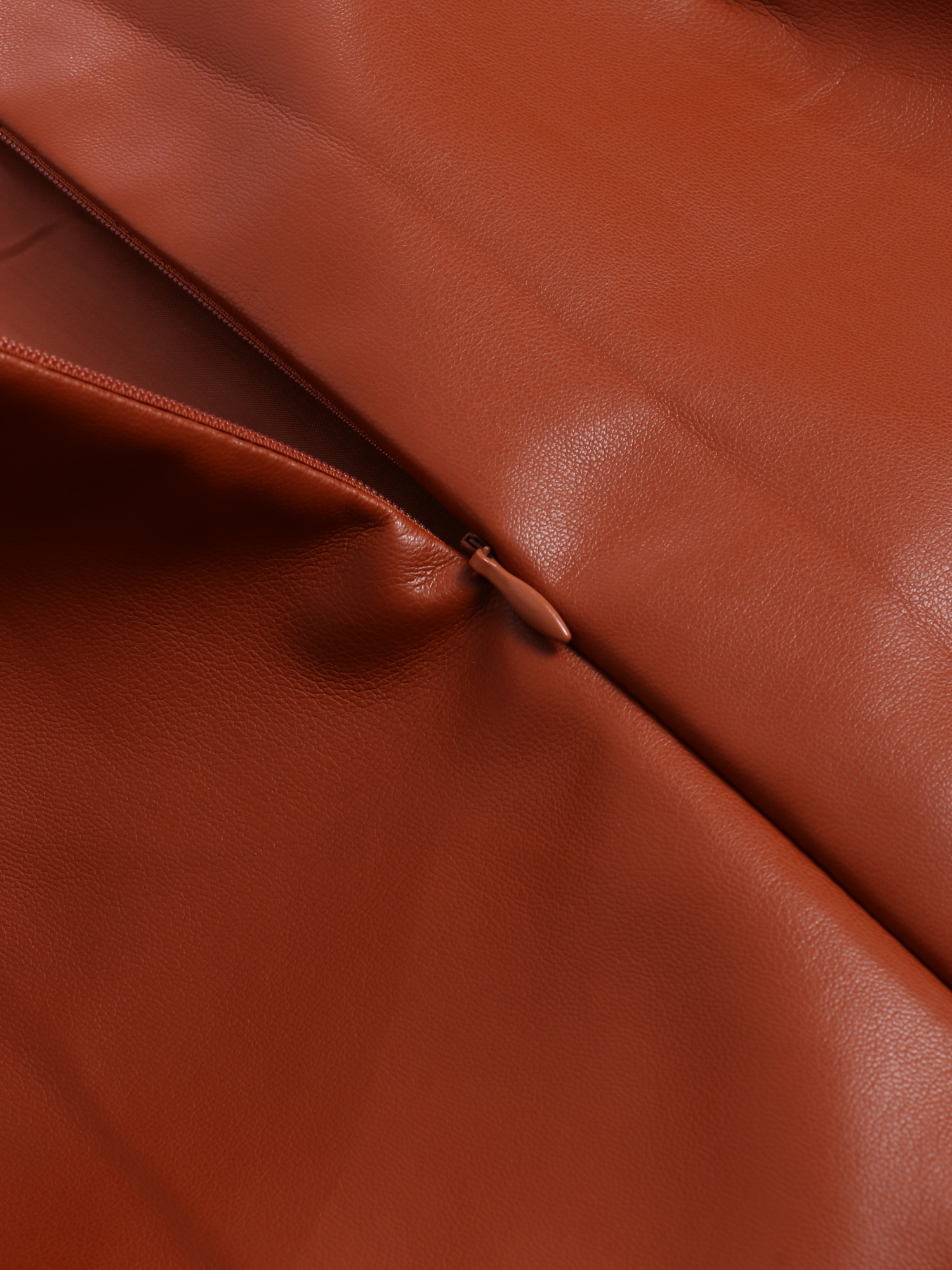 Stretch Slim Curved Leather Skirt