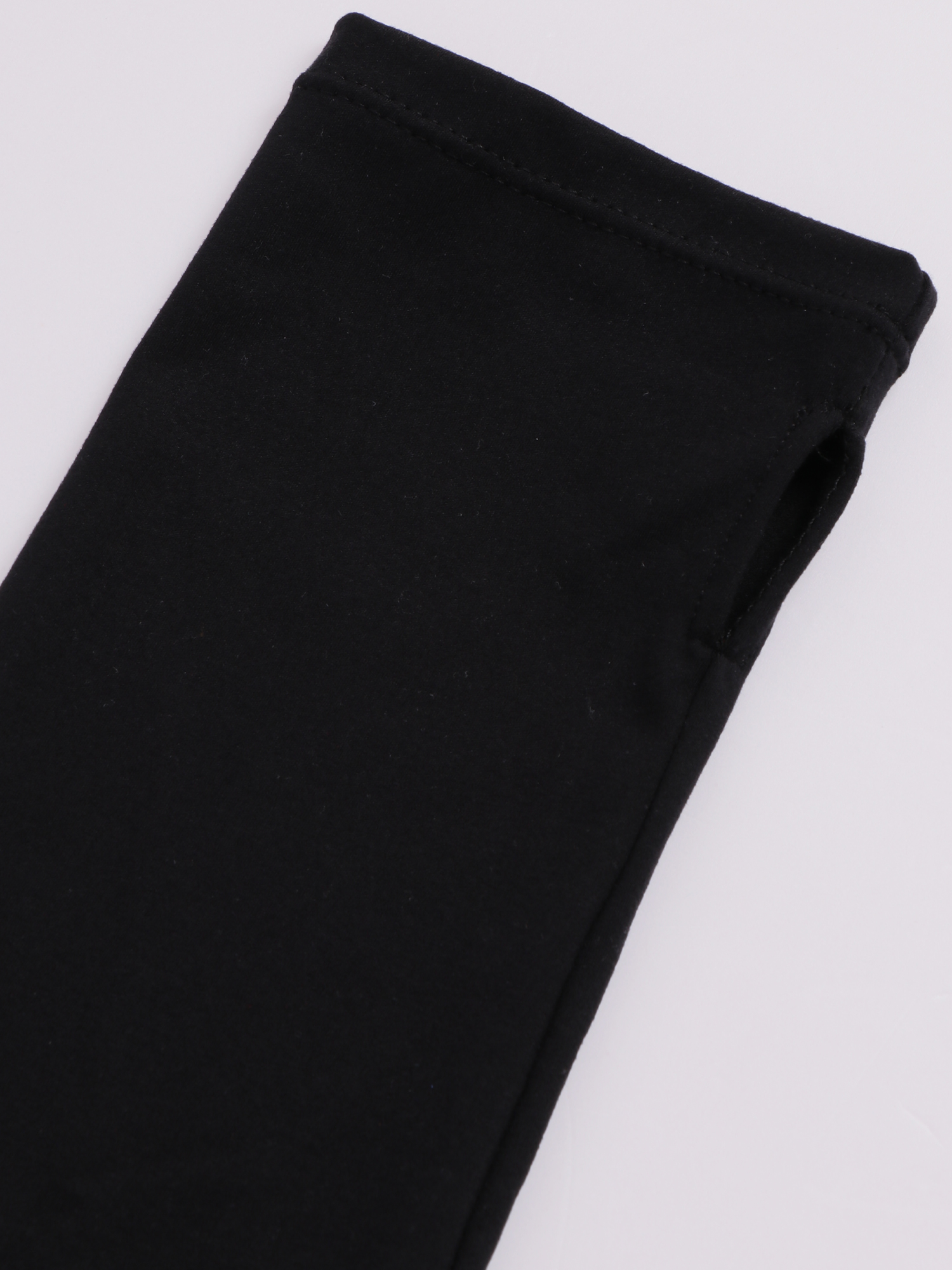 Round Neck Long Sleeves Cutout Top