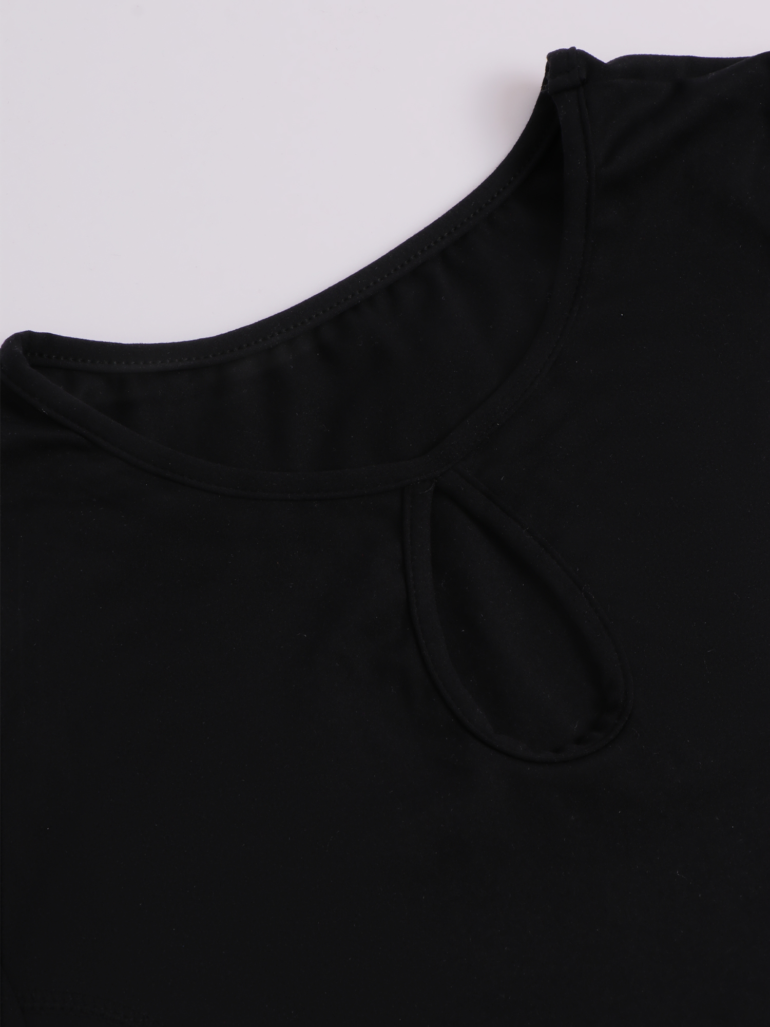 Round Neck Long Sleeves Cutout Top