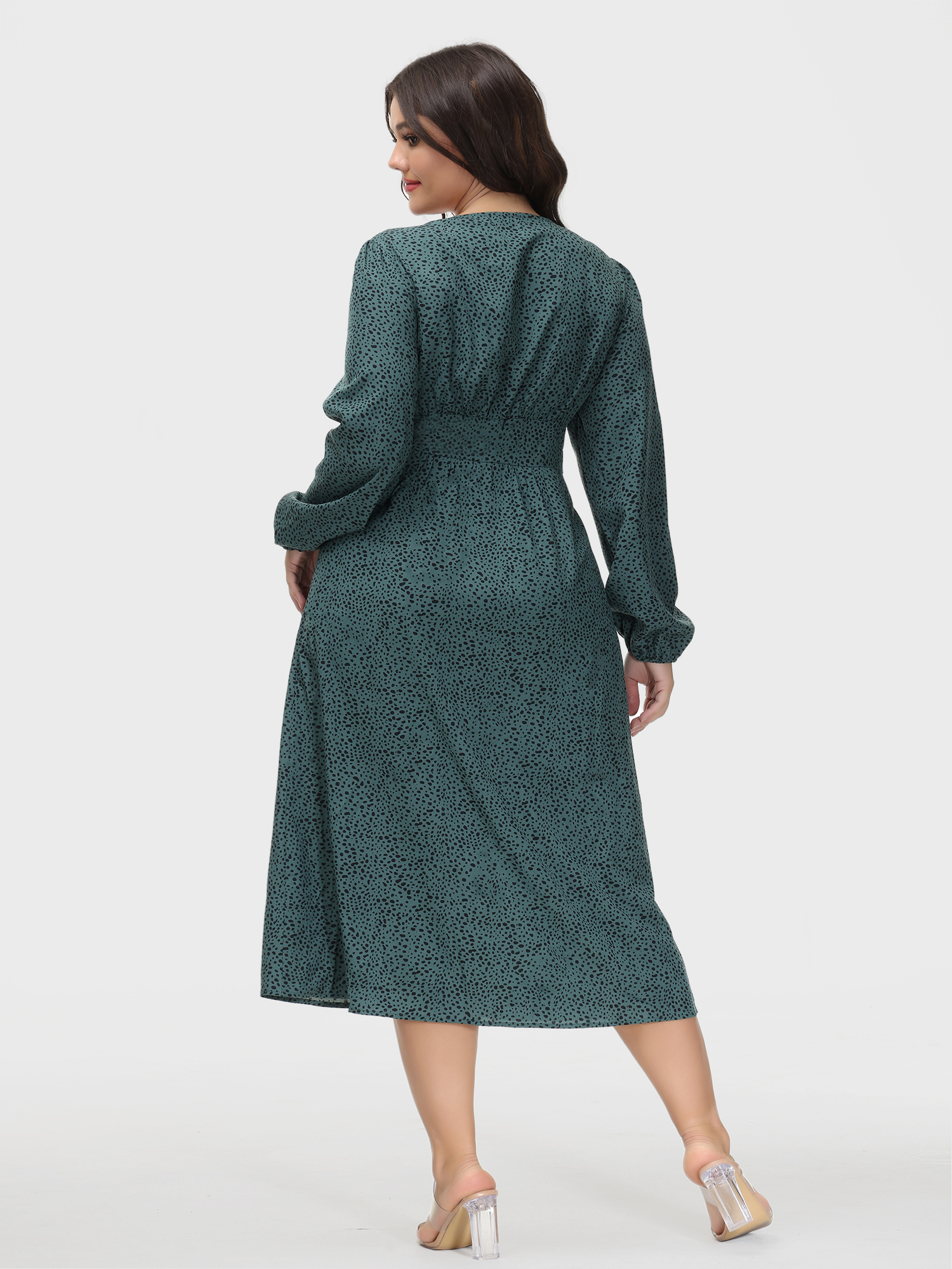 Leopard Printed V-Neck Fitted Button Down Dress