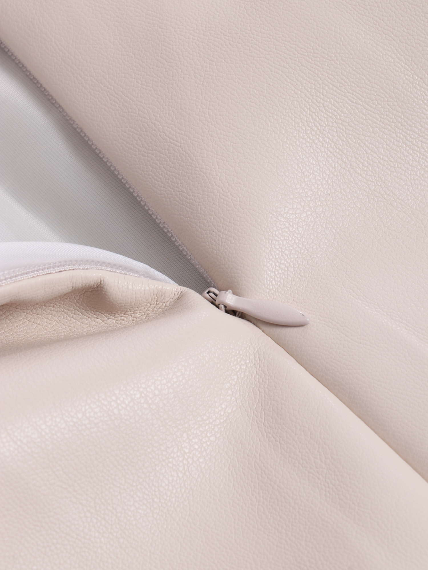 Stretch Slim Curved Leather Skirt