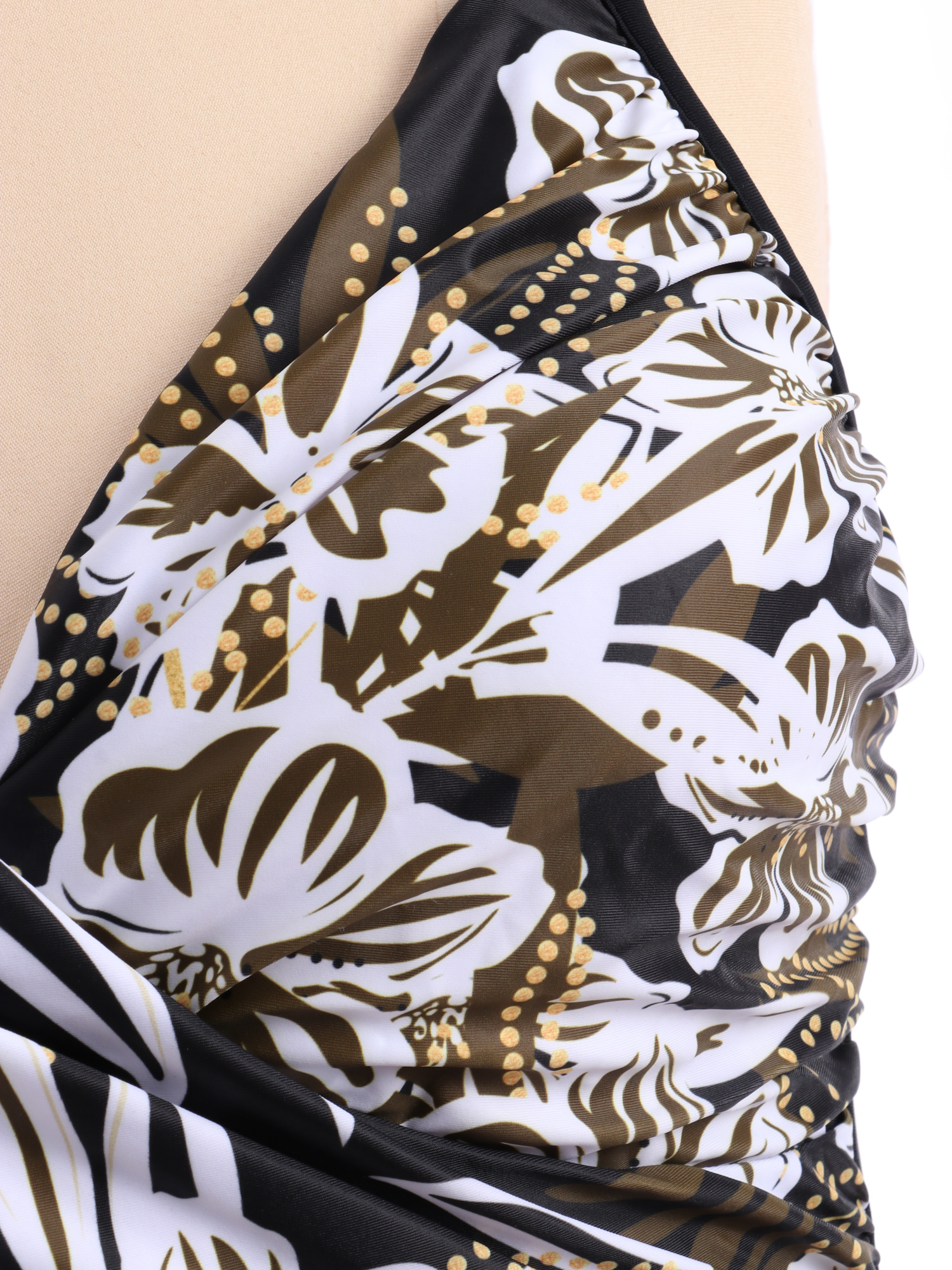 Floral Print Sweetheart Neck One-Piece Swimsuit