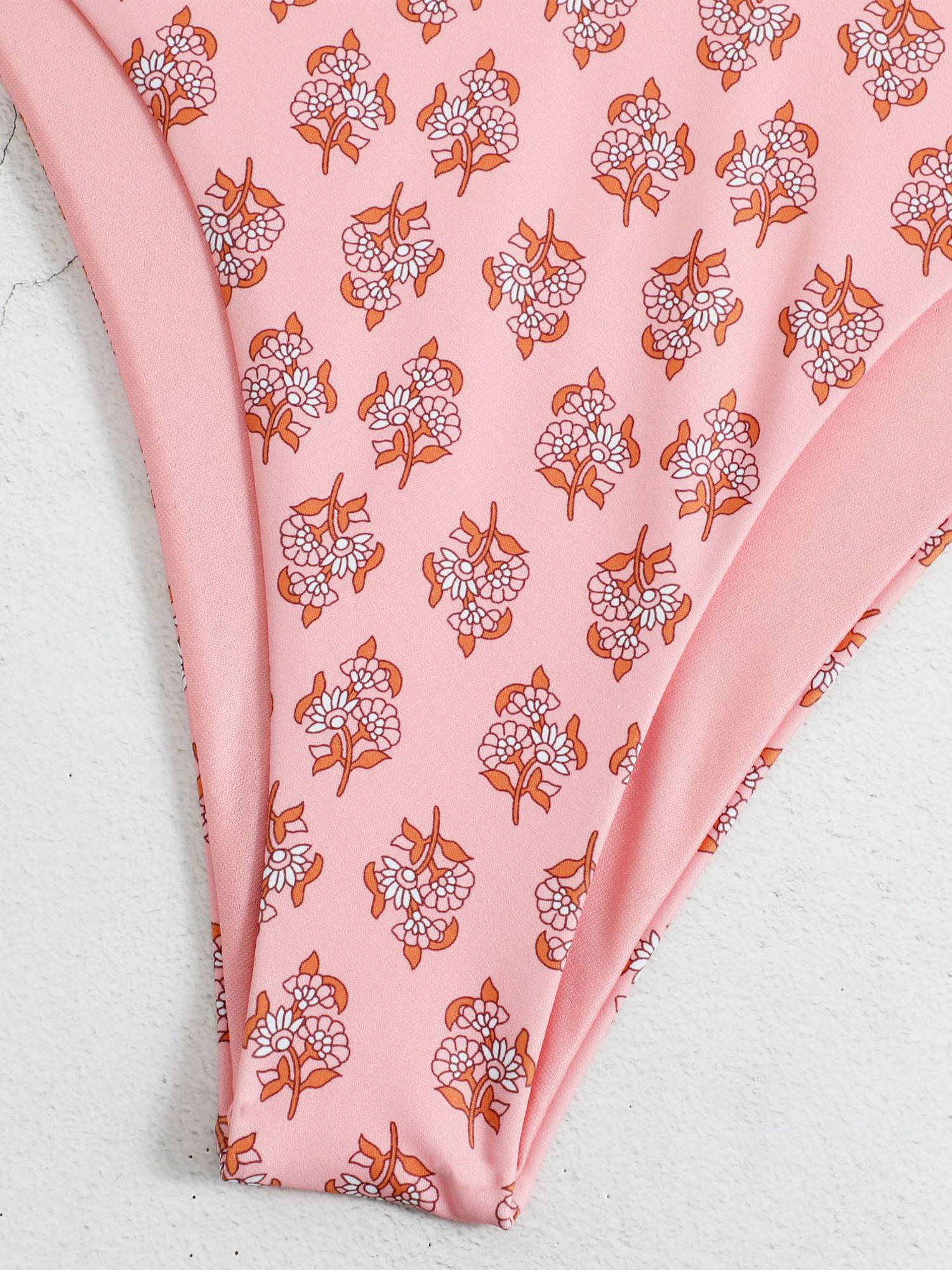 Special Cutout Moment Swim Set