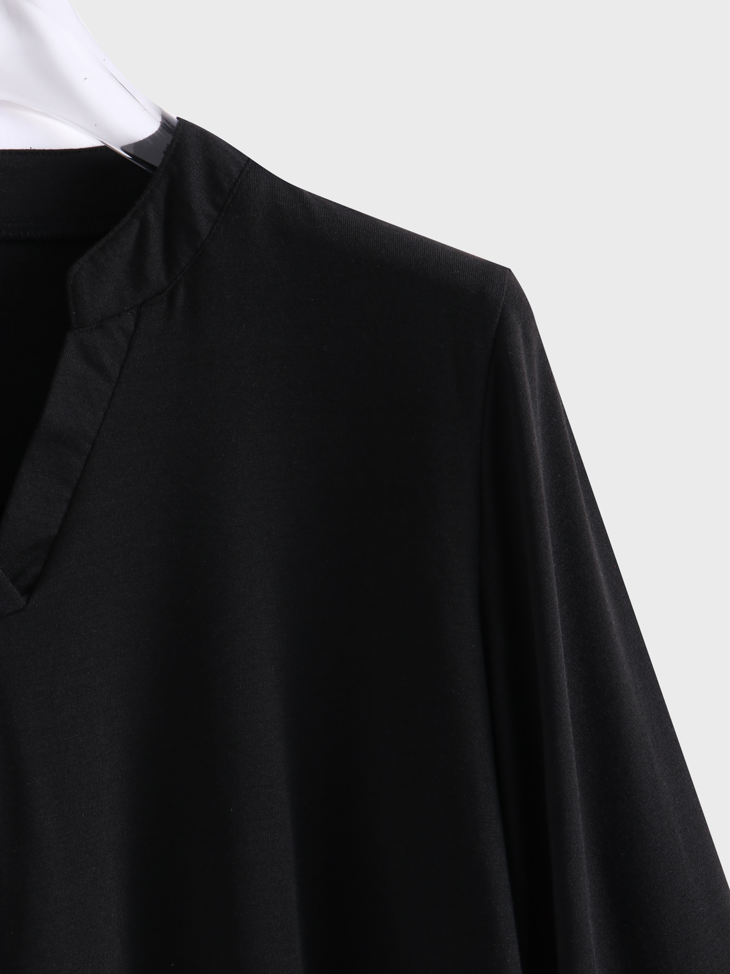 V-Neck Smocked Cuffs Fined Top