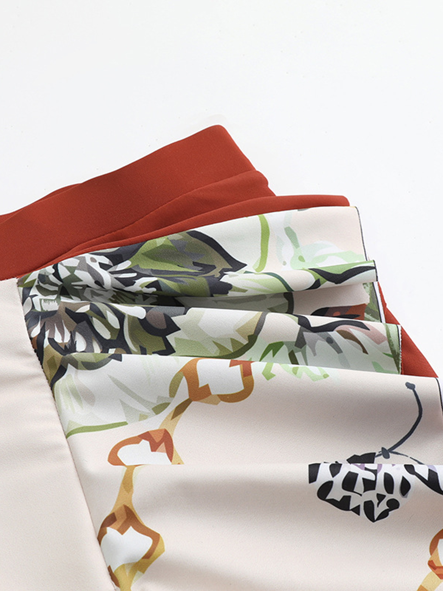 Tasteful Painting Swim Set