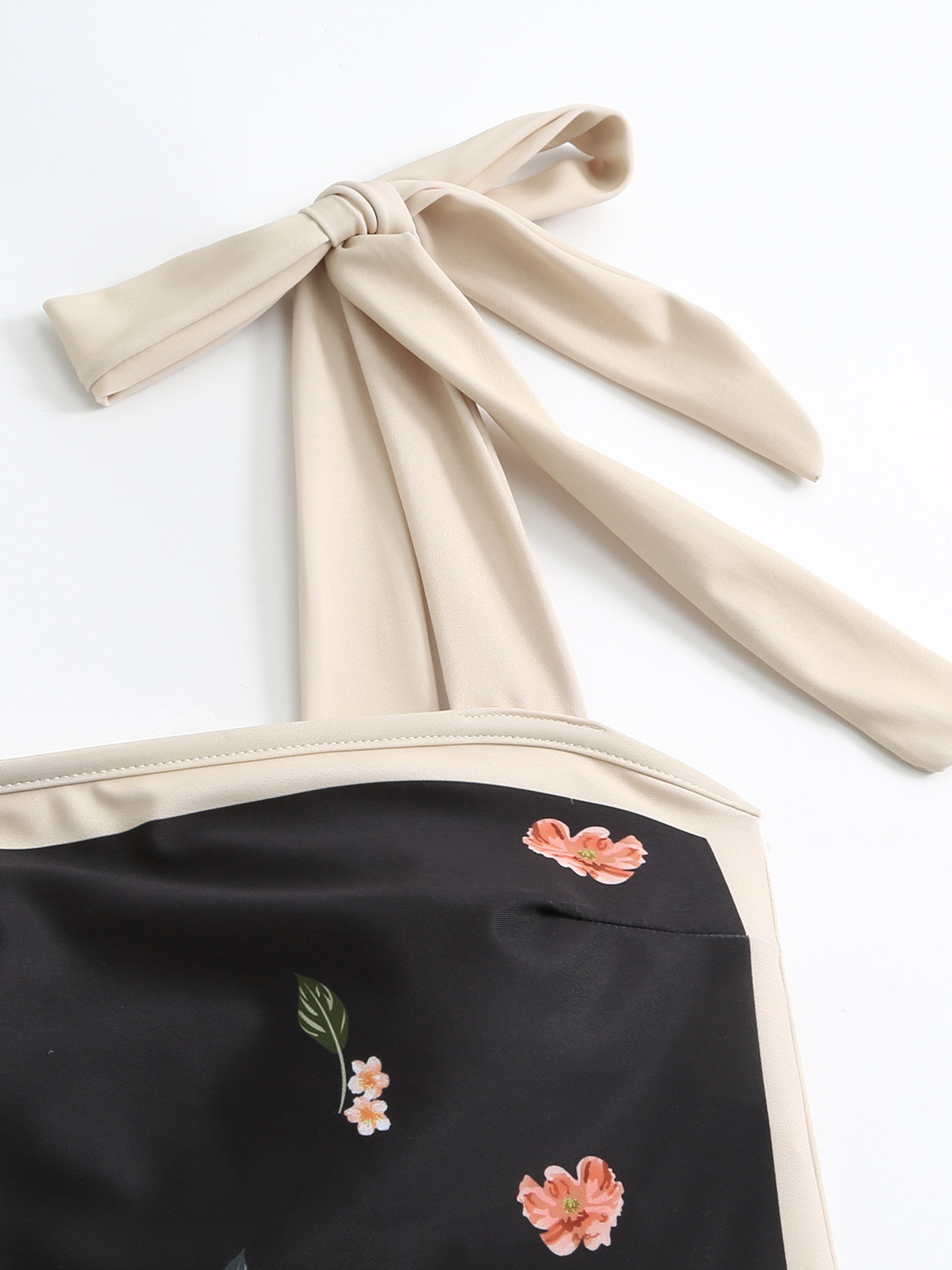 Retro-Like Reversible One-Piece Swimsuit