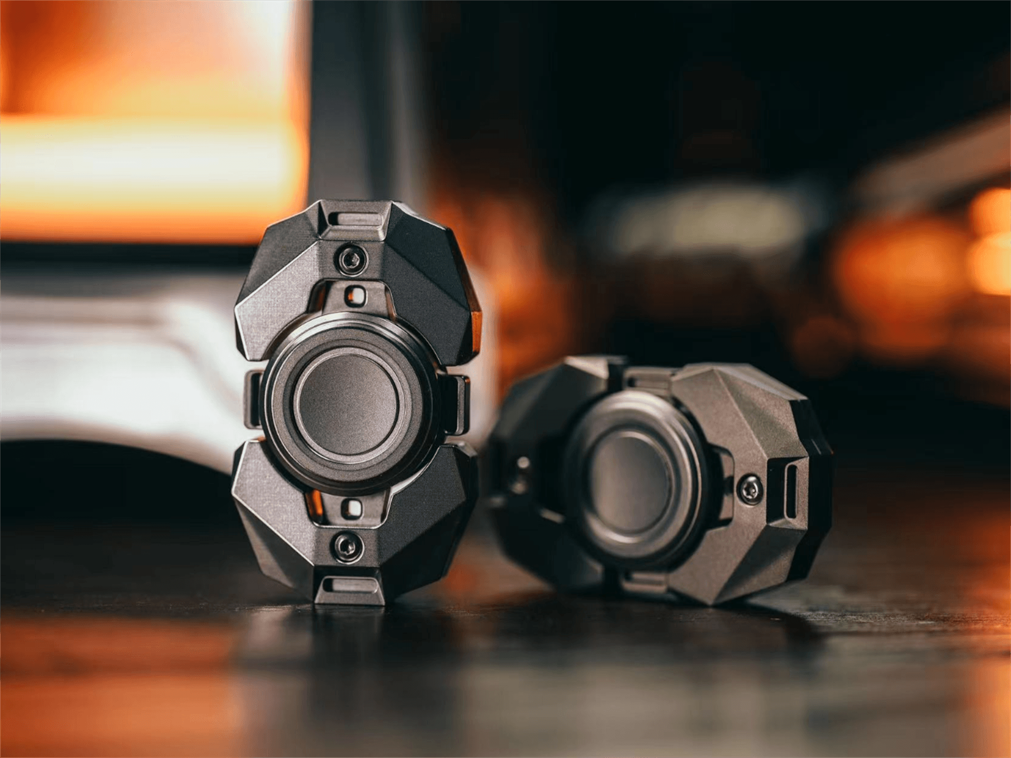 torrent-Big white EDC