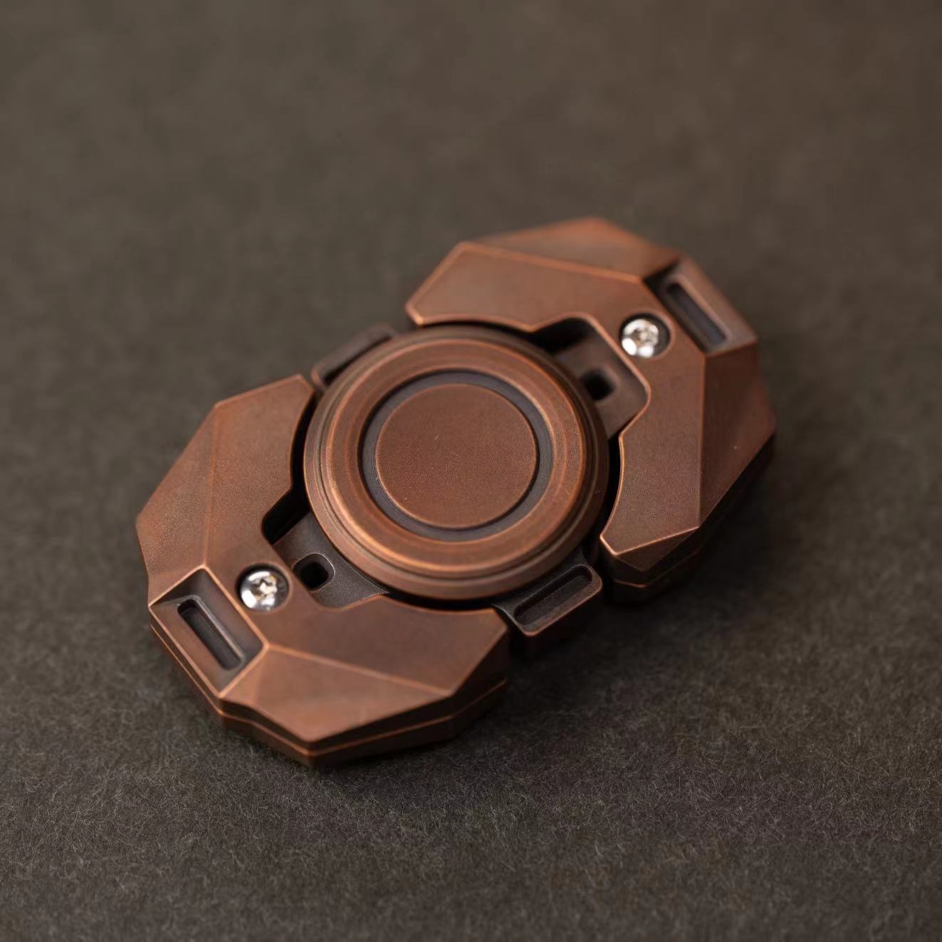 torrent-Big white EDC