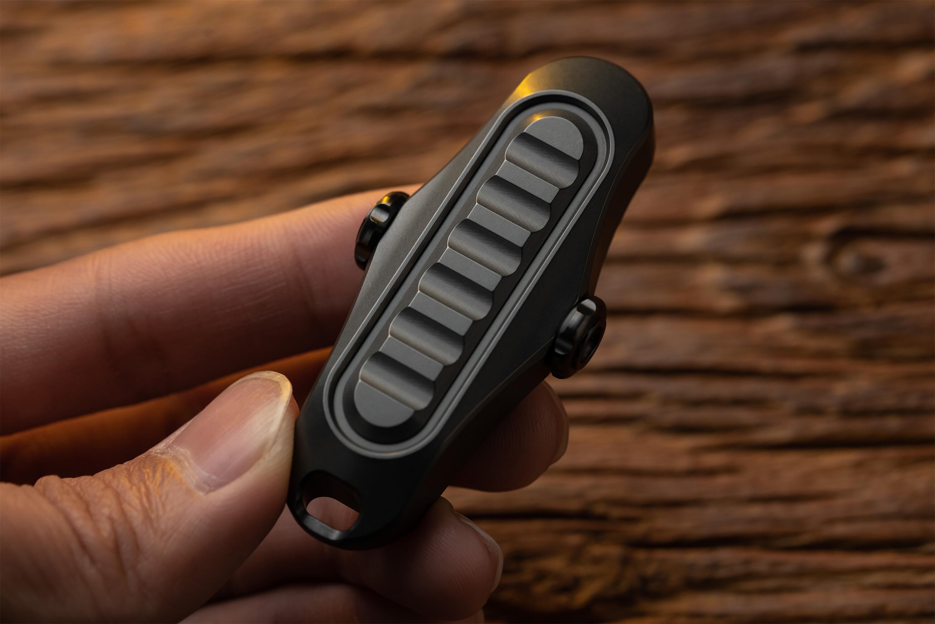 TRAPBOY-Big white EDC