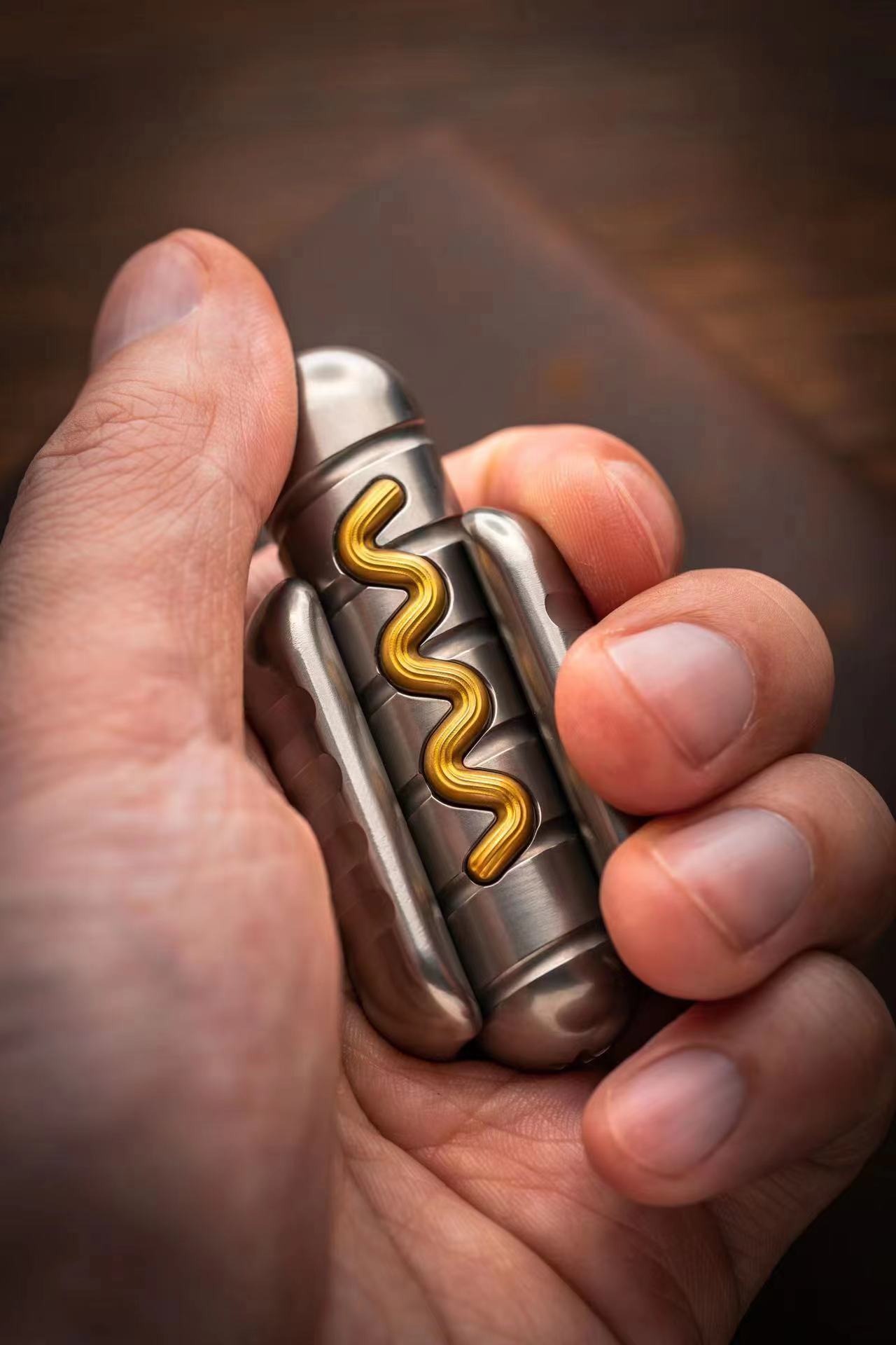 hot dog-Big white EDC