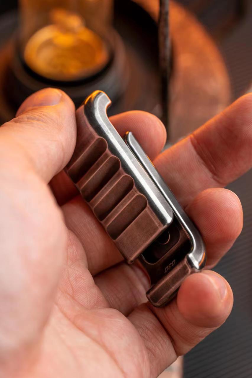 Space Capsule -Big white EDC