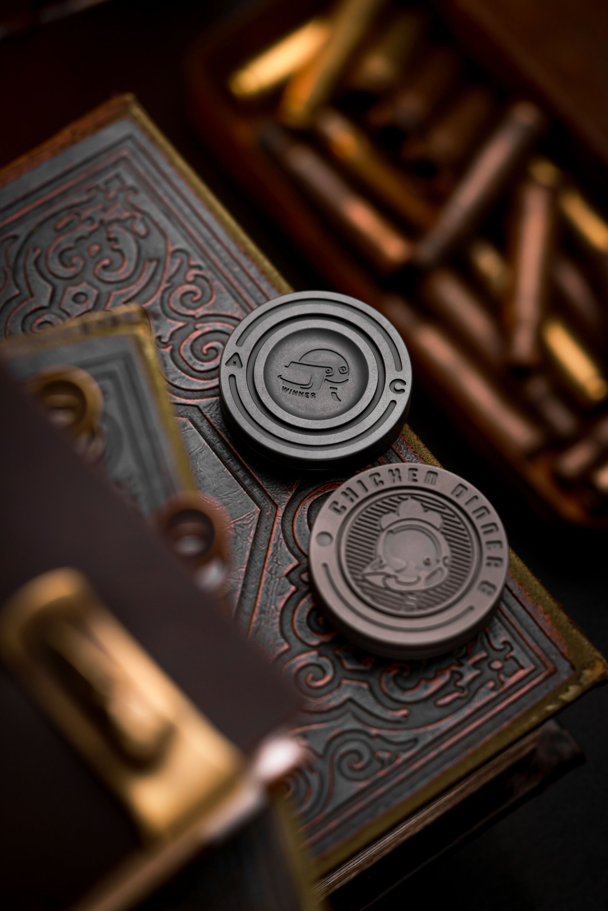 Dino chicken-Big white EDC