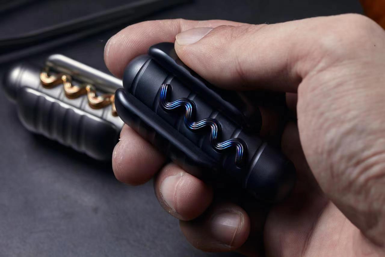 hot dog-Big white EDC