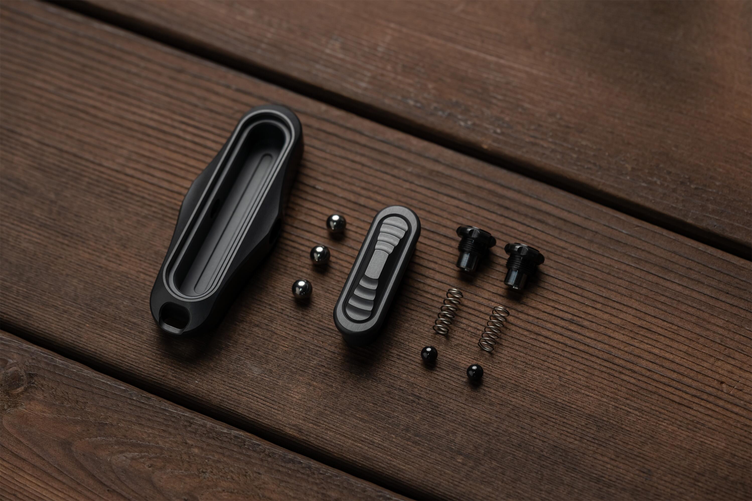 TRAPBOY-Big white EDC