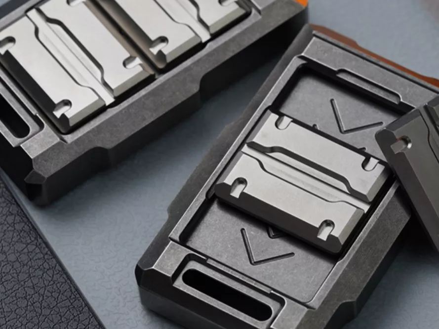 BIG WHITE EDC フィジェット RAMPART BIG WHITE EDC フィジェット RAMPART BIG WHITE EDC， EDCtoys Store