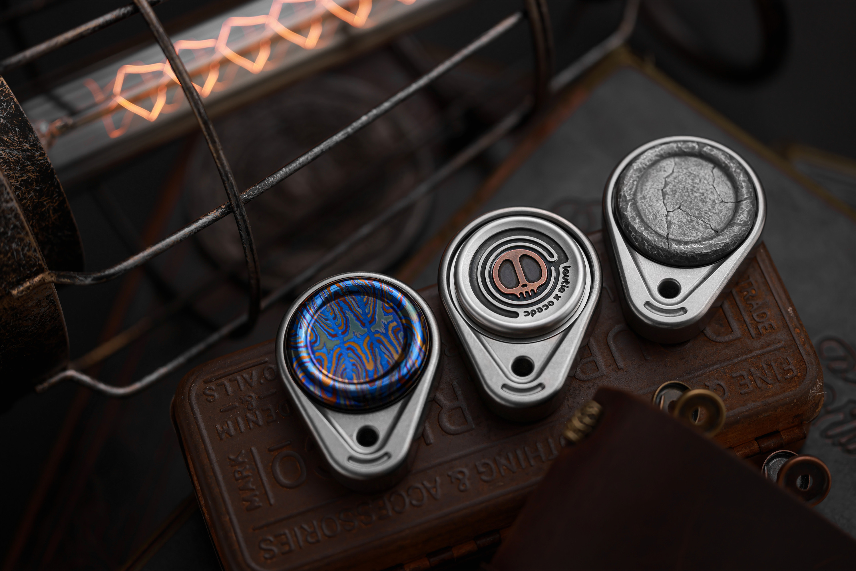 magician-Big white EDC