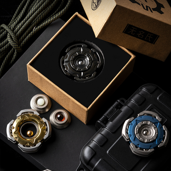 Four Gladiators-Big white EDC