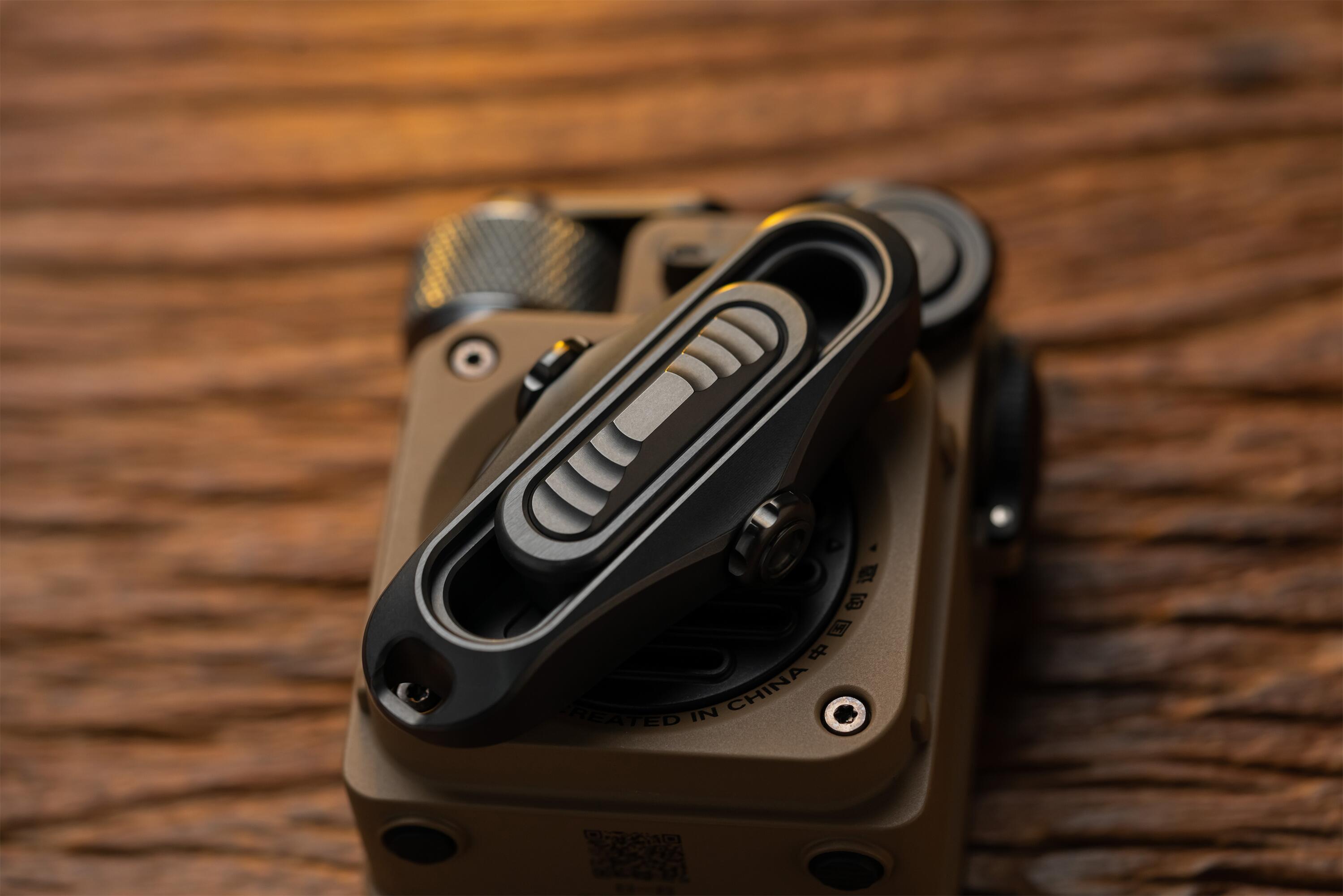 TRAPBOY-Big white EDC