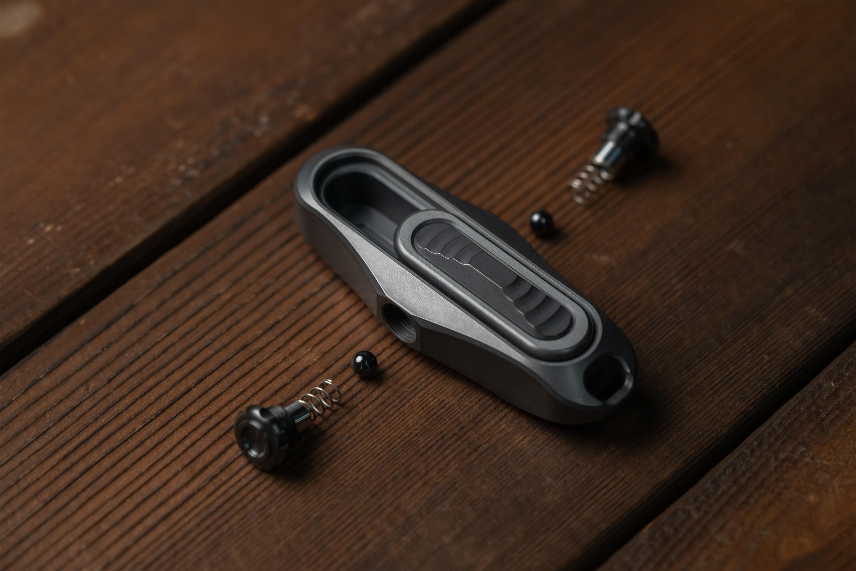 TRAPBOY-Big white EDC