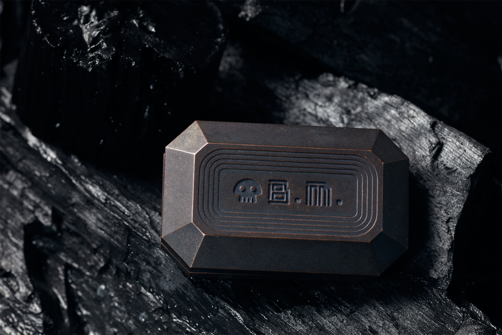 Death Crystal-Big white EDC