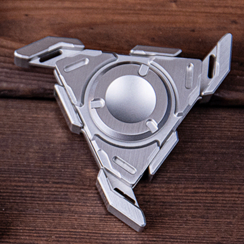 BROKEN BLADE-Big white EDC