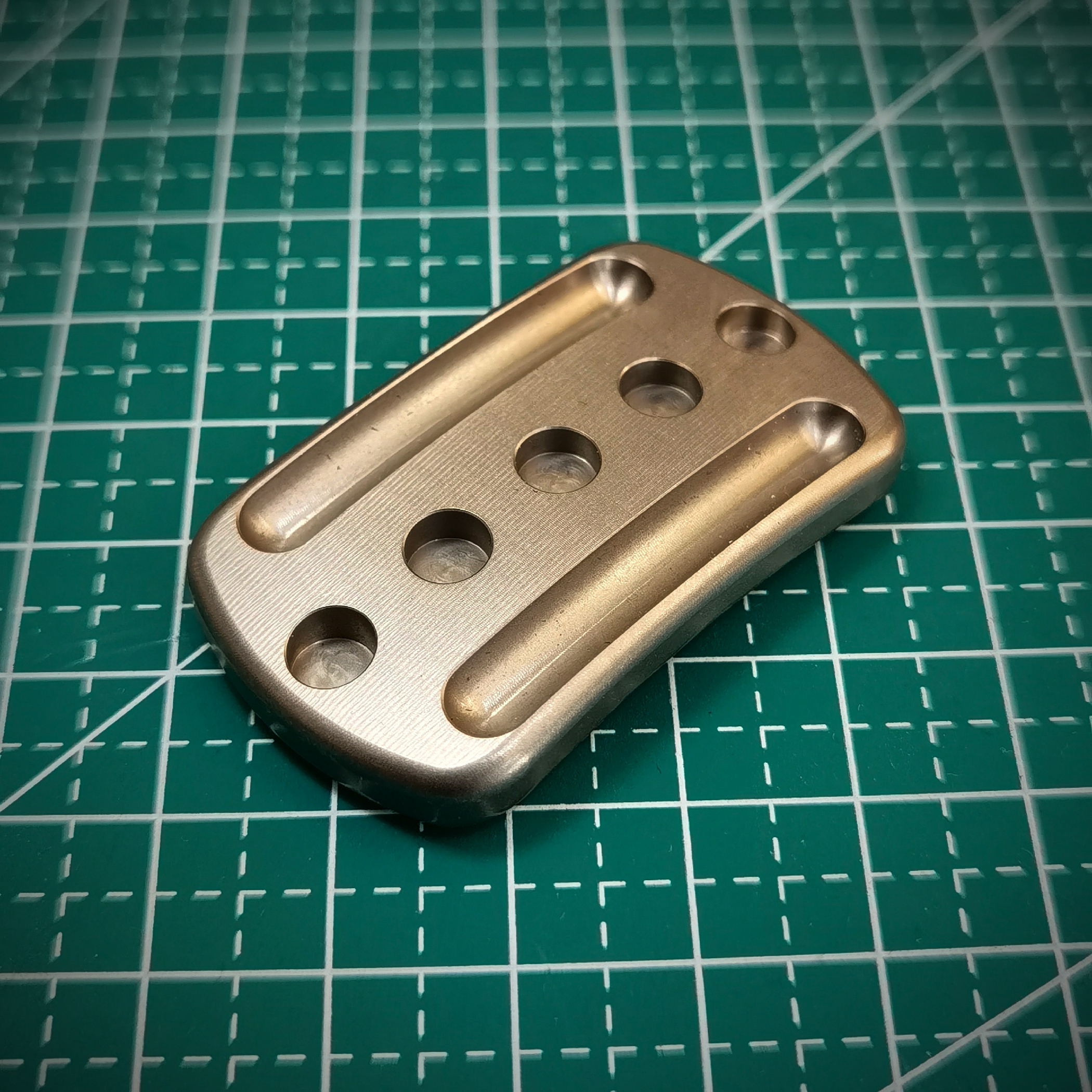 AC EDCZOZO-Big white EDC