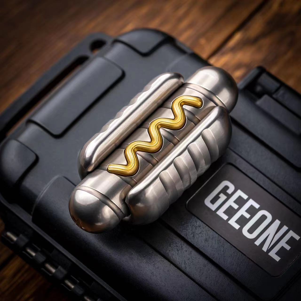 hot dog-Big white EDC