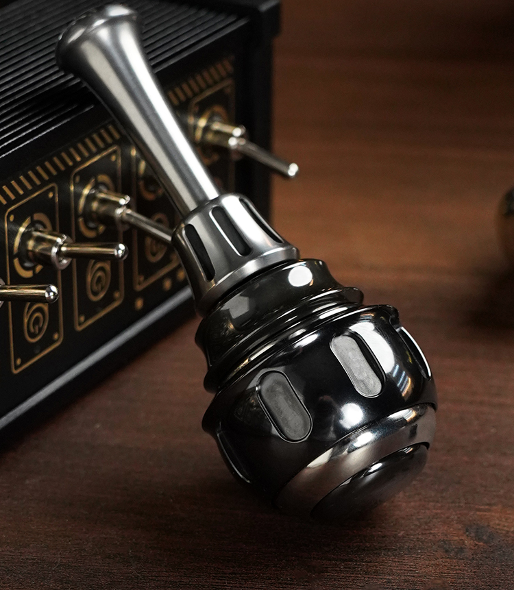 Crack egg-Big white EDC