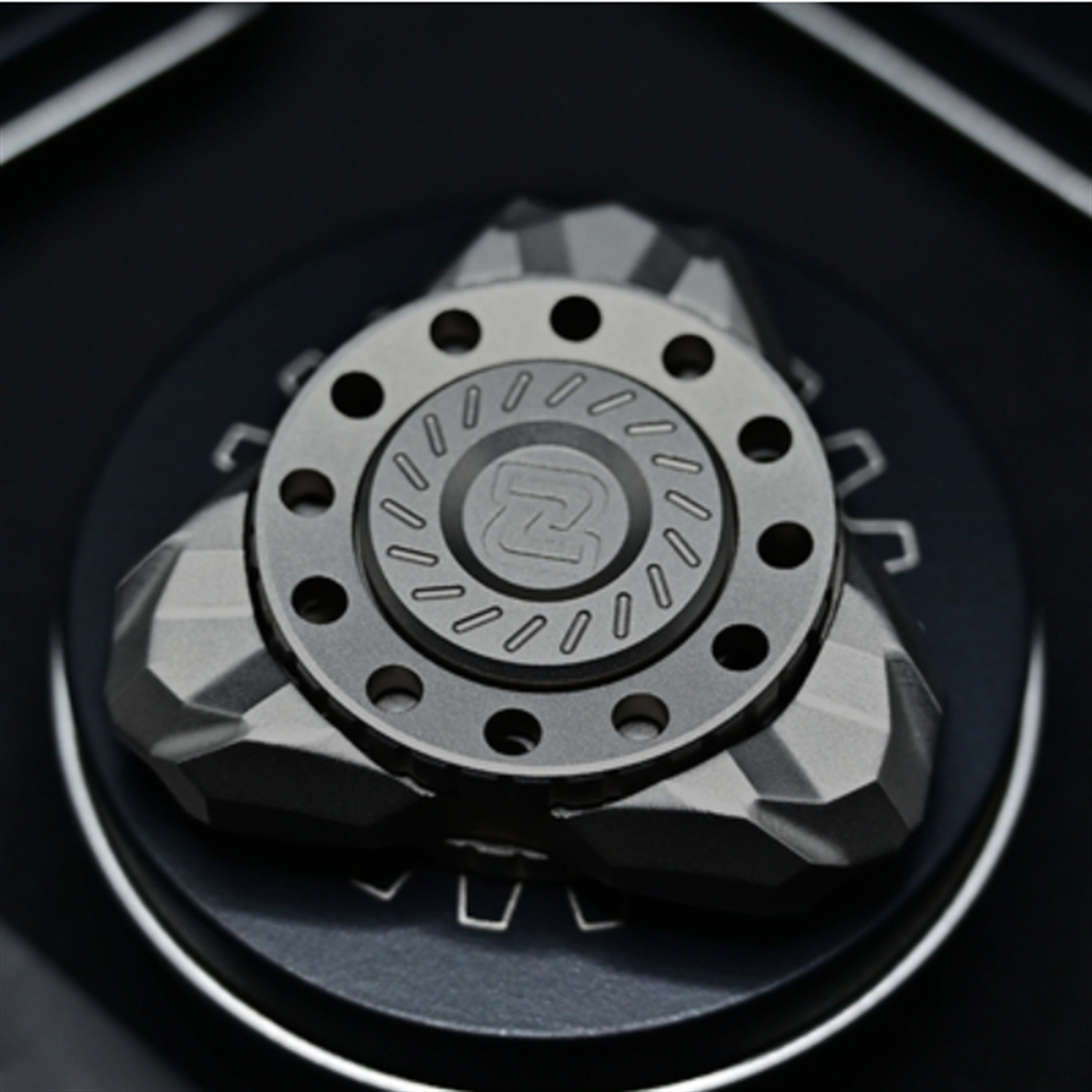 Linkage ghost star-Big white EDC