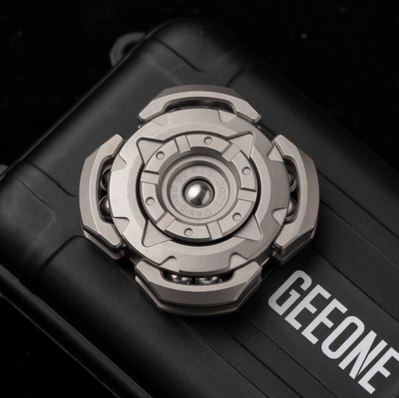 Four Gladiators-Big white EDC