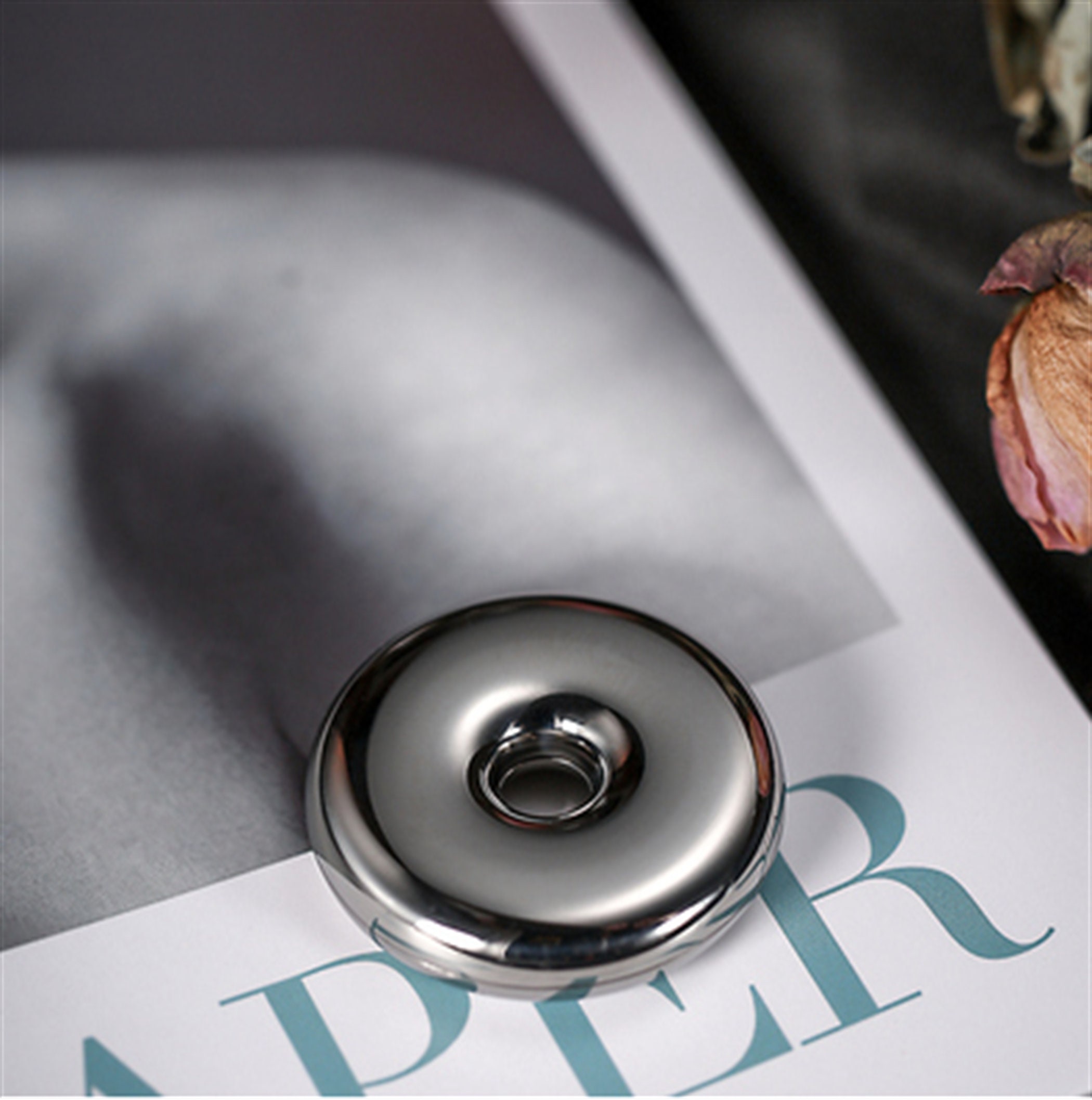 Donut 2.0-Big white EDC