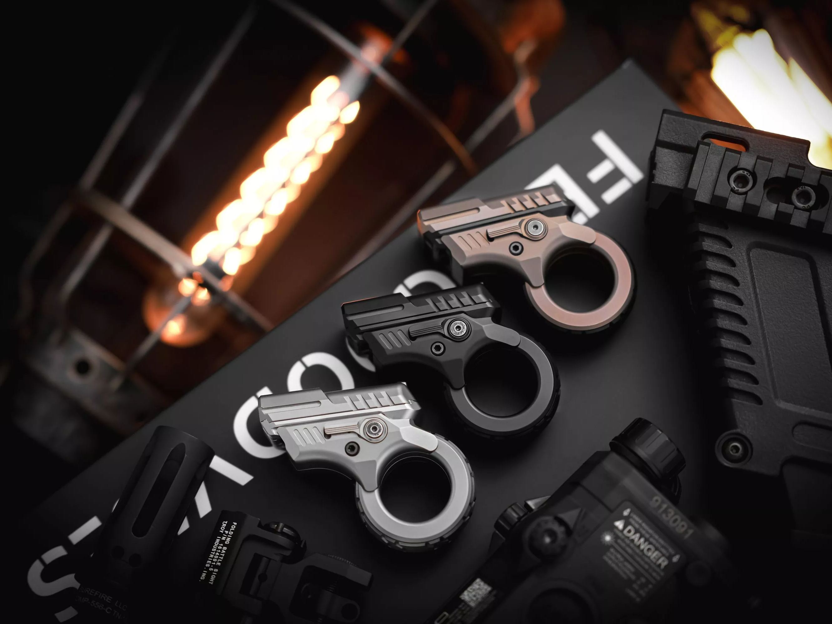 ZOOM SLIDER-Big white EDC