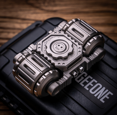 Chariot-Big white EDC