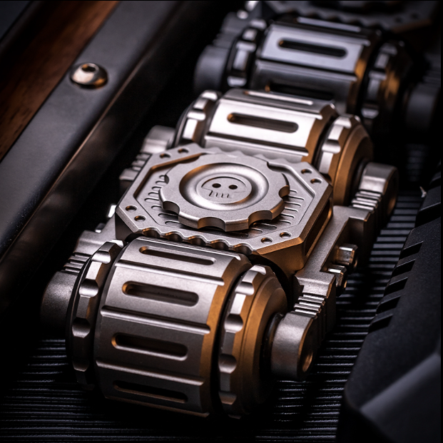 Chariot-Big white EDC