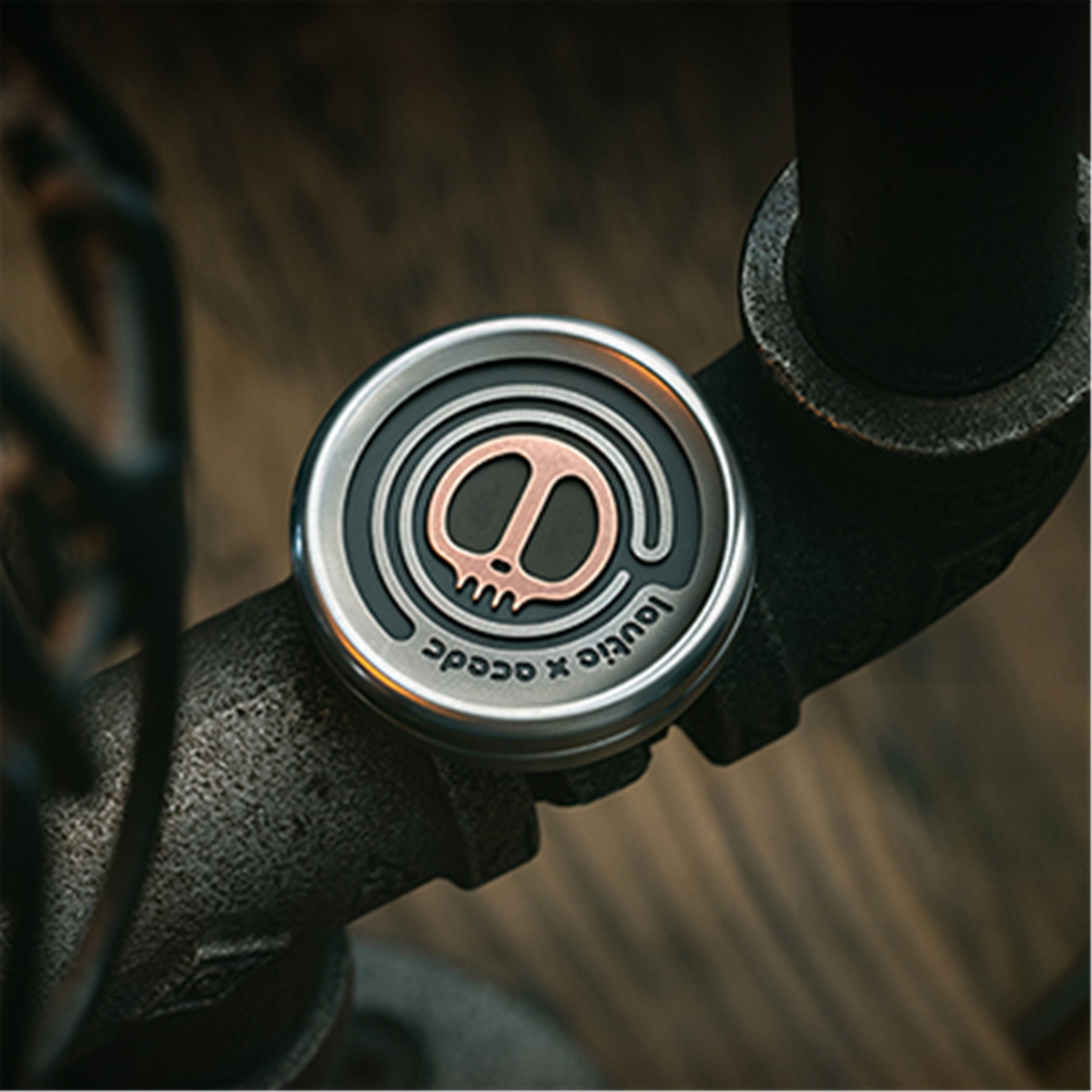 Devil milk cover-Big white EDC