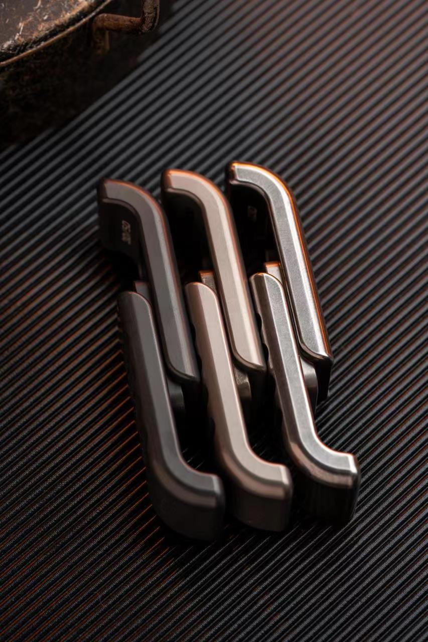 Space Capsule -Big white EDC