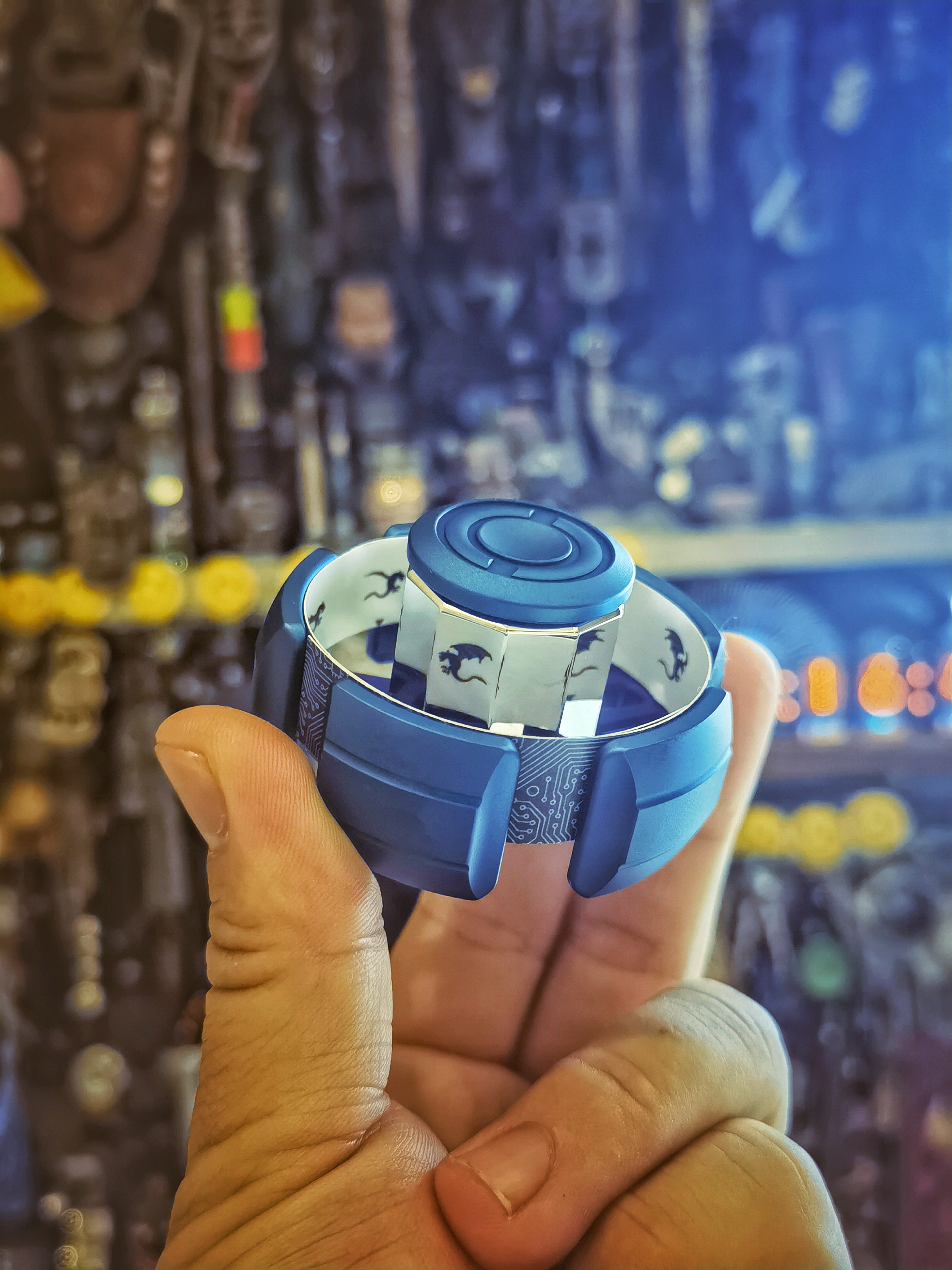 Animate spinner-Big white EDC