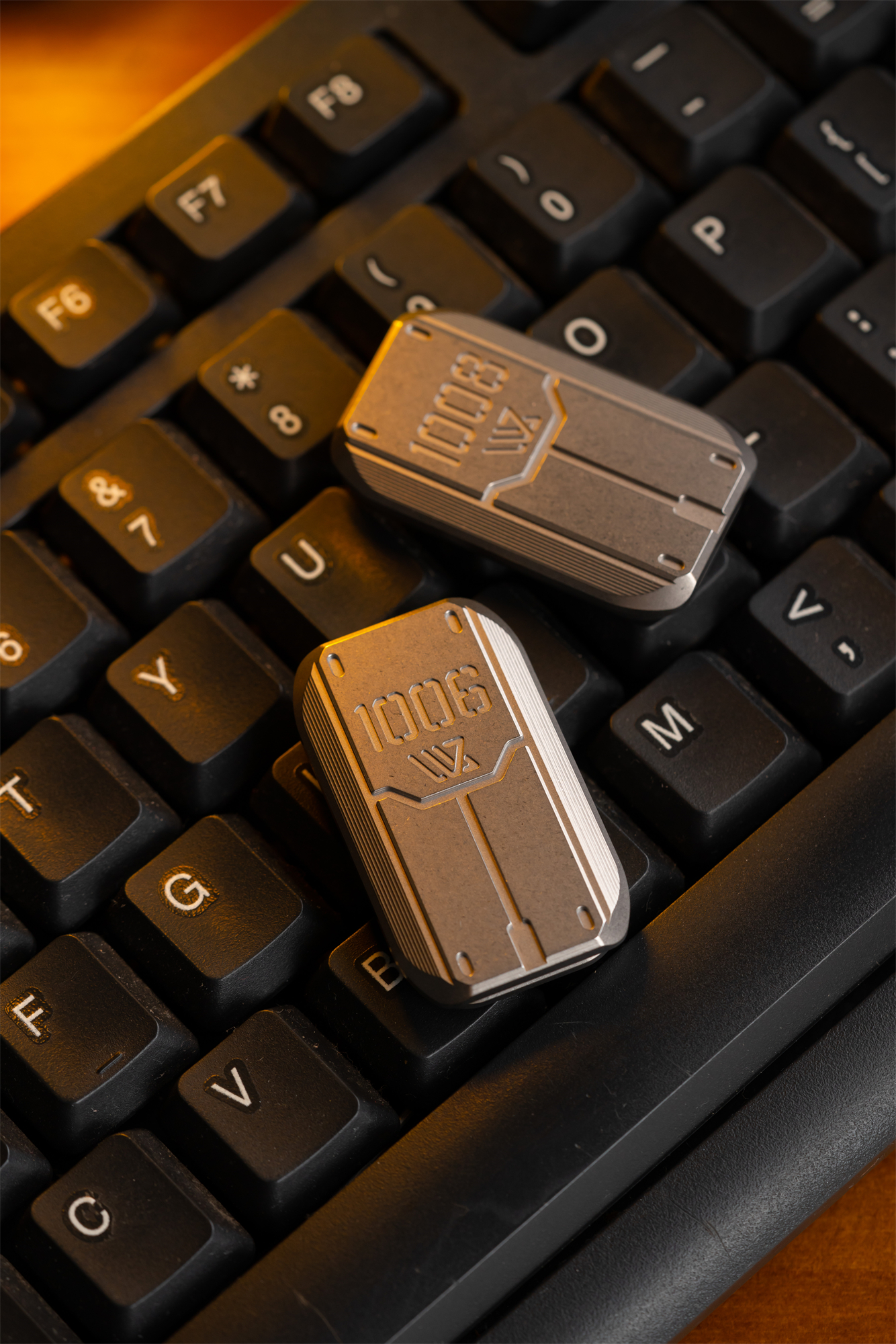 reactive armar shieid slider-Big white EDC