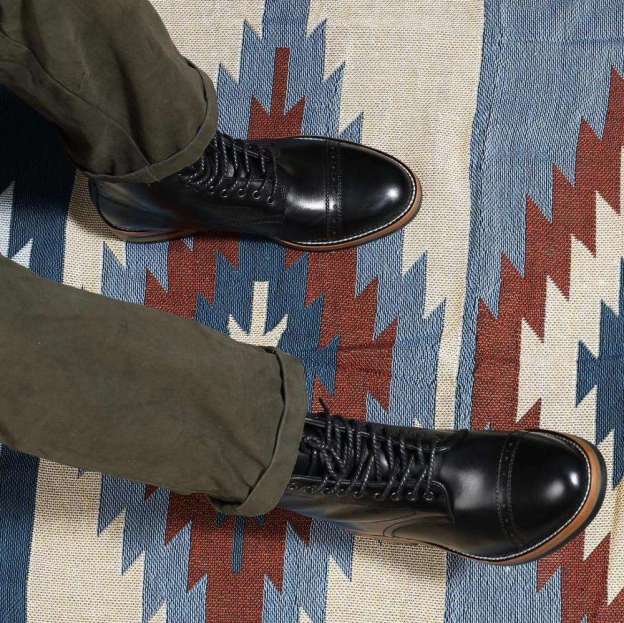 OEM Good Quality Black Mens Shoes Cow Leather Laceup Boot Martin Boots for Men