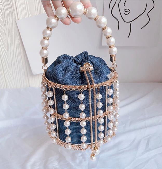 Luxury Diamond Metal Bucket Pearl Handle Women Party Clutch Purses and Handbags Hollow Designer Bag Wedding Chain Shoulder Bag