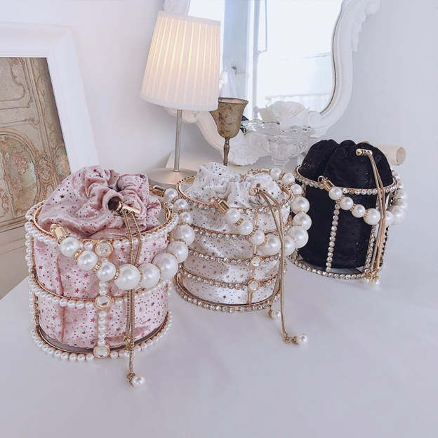 Luxury Diamond Metal Bucket Pearl Handle Women Party Clutch Purses and Handbags Hollow Designer Bag Wedding Chain Shoulder Bag