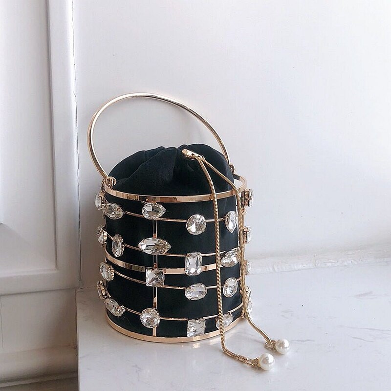 Luxury Diamond Metal Bucket Pearl Handle Women Party Clutch Purses and Handbags Hollow Designer Bag Wedding Chain Shoulder Bag