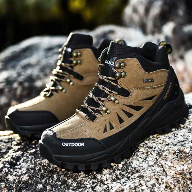 Men Winter Sneakers Outdoor Boots High Top Mountain Climbing Tactical Hiking Shoes Padded Trekking Boot Coturnos Masculinos