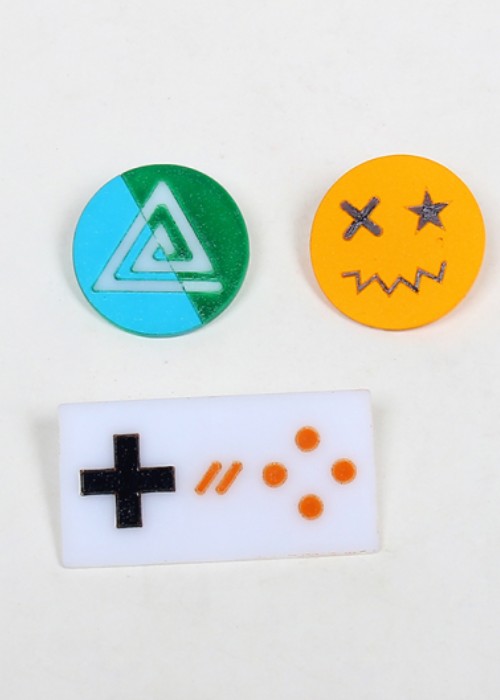 Nijisanji Min suha Three Badges Cosplay Prop