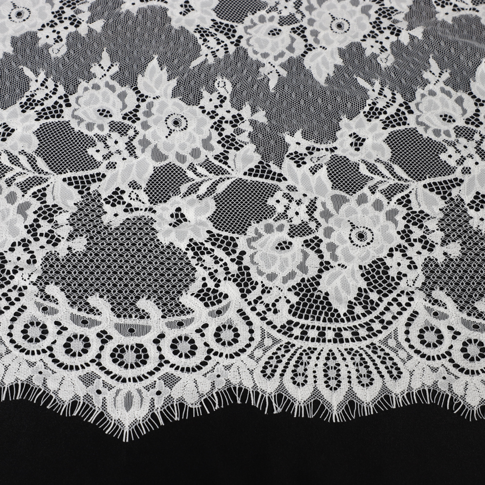 Yanzi off-white French chantilly eyelash lace fabric (59-659）