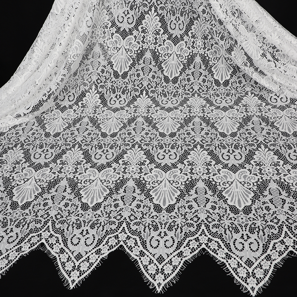 Yanzi off-white French chantilly eyelash lace fabric (59-677）