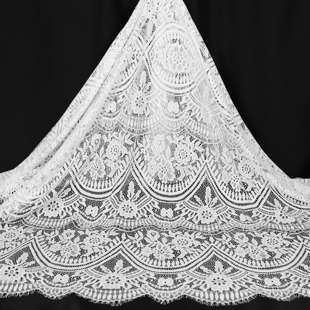 Yanzi off-white French chantilly eyelash lace fabric (59-663）