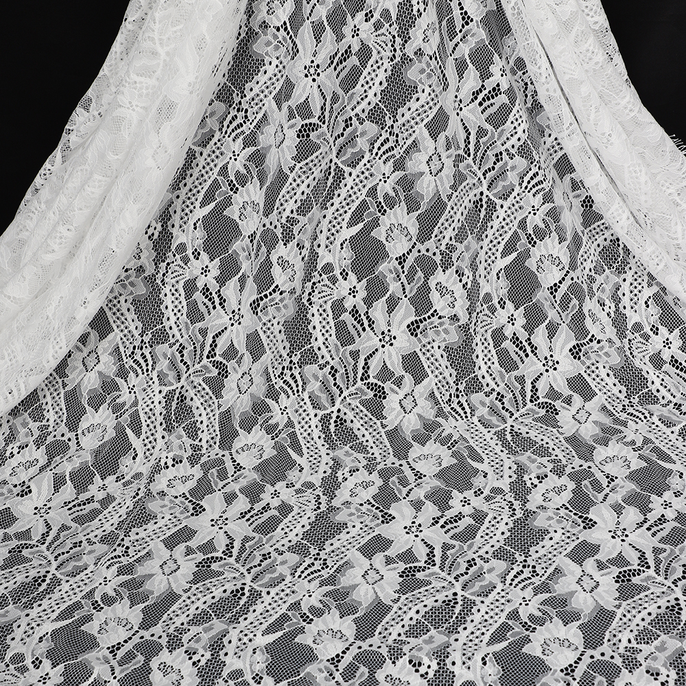 Yanzi off-white French chantilly eyelash lace fabric (59-674）