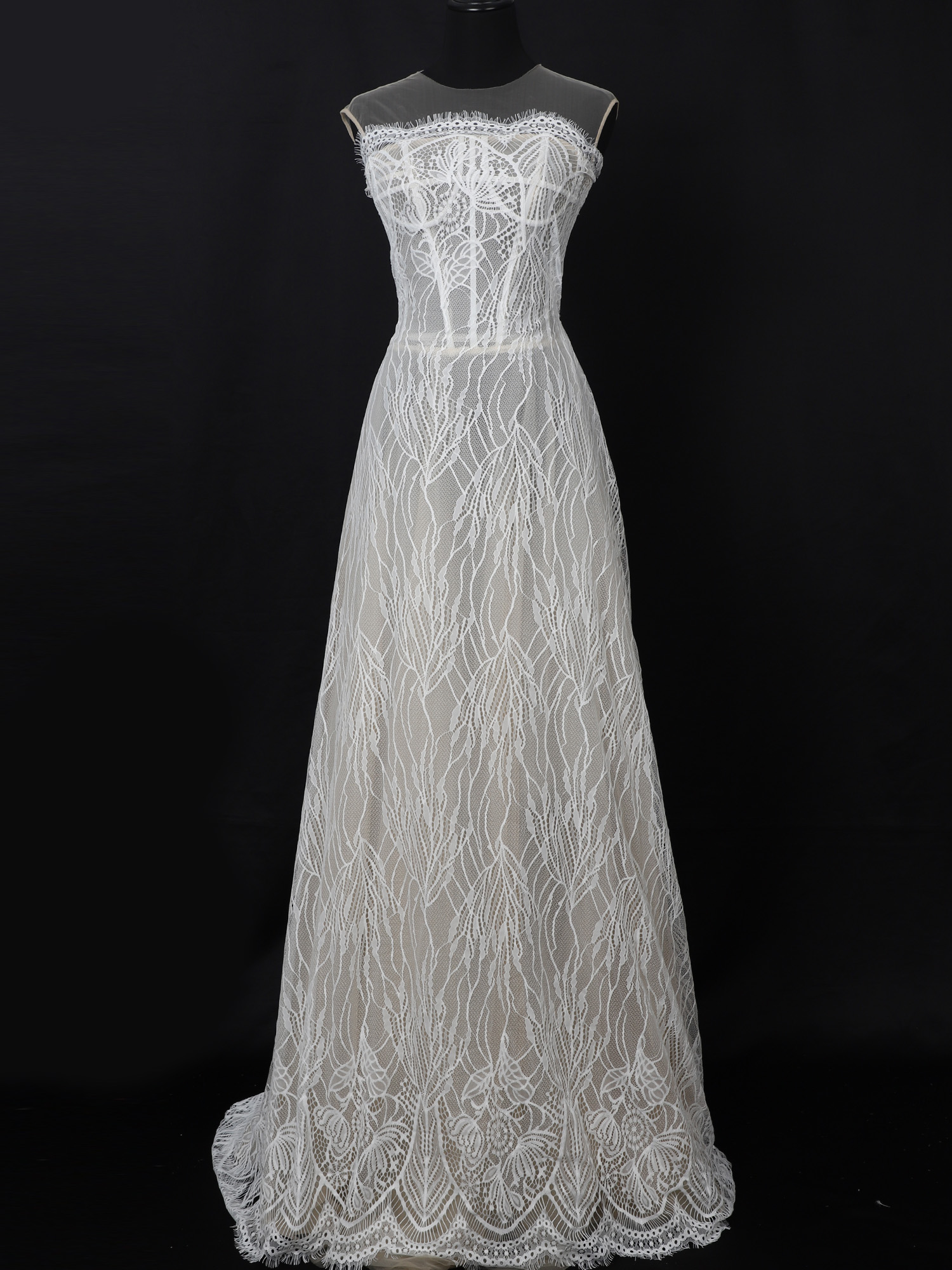 Yanzi off-white French chantilly eyelash lace fabric (59-673）